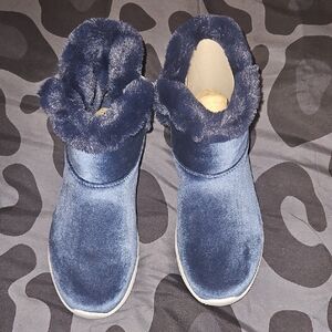 Skechers Navy Faux Fur Winter Boots